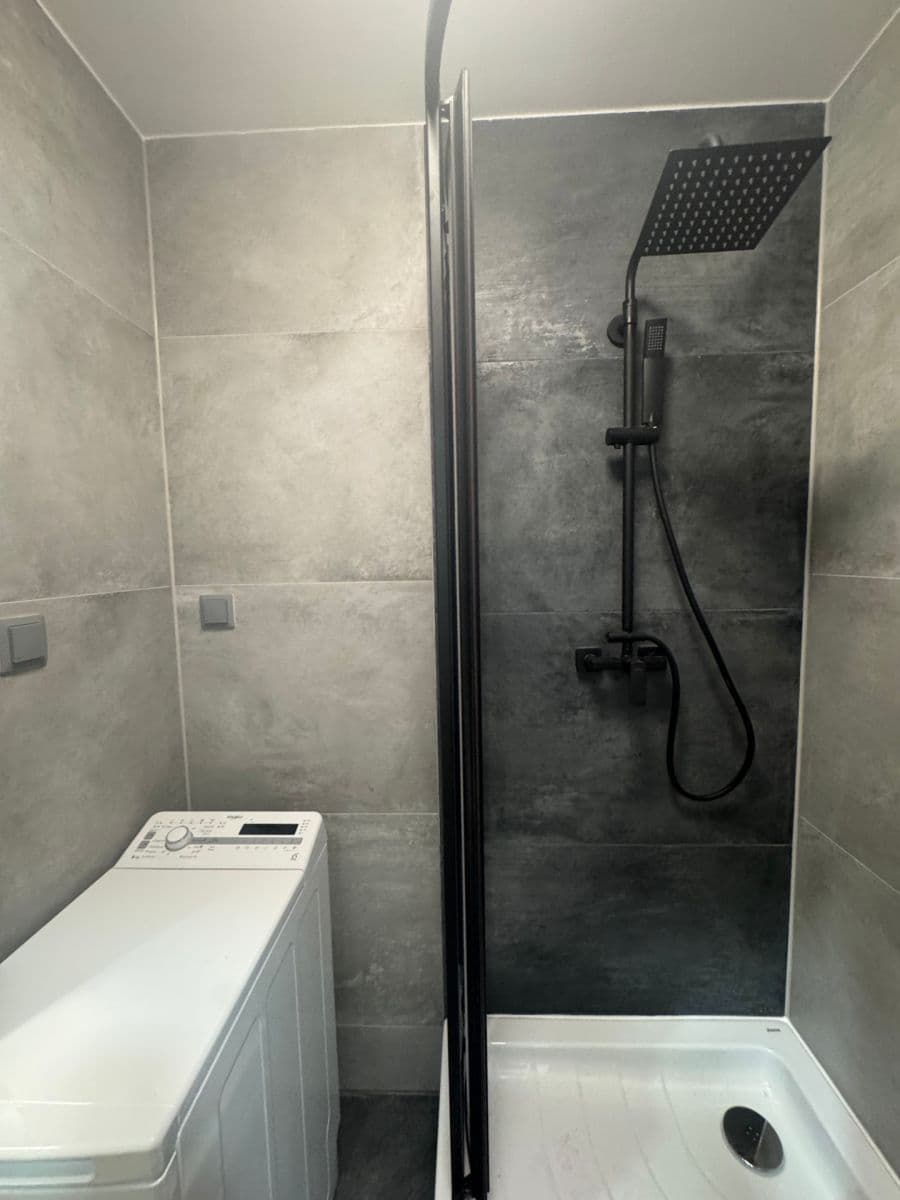 Prodej bytu 3+1 74 m², Výškovická, Ostrava, Moravskoslezský kraj Prodej bytu 3+1 74 m², Výškovická, Ostrava, Moravskoslezský kraj