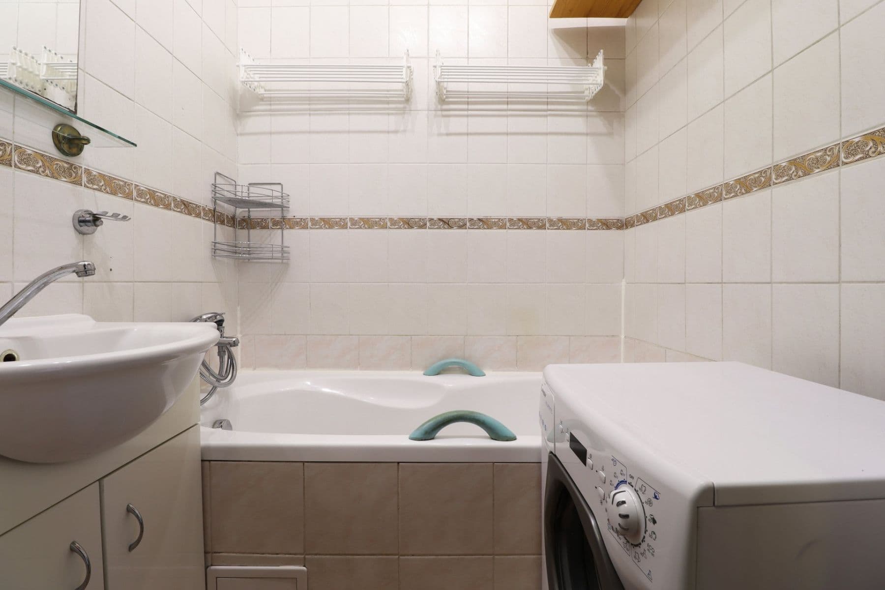 Pronájem bytu 2+1 51 m², Sečská, Praha, Praha Pronájem bytu 2+1 51 m², Sečská, Praha, Praha