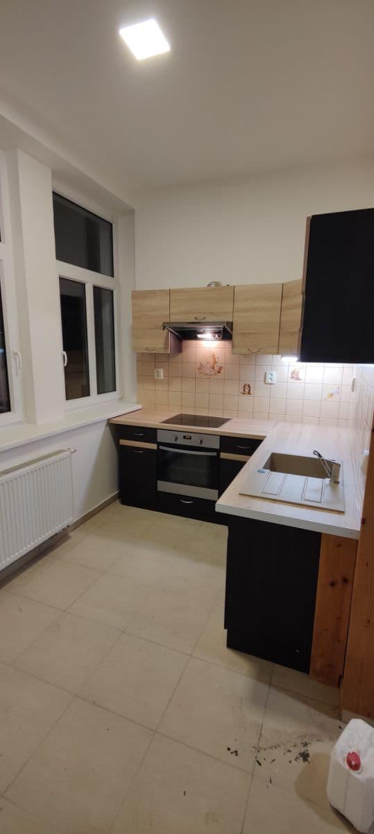 Pronájem bytu 1+1 39 m², Pražská, Kolín, Středočeský kraj Pronájem bytu 1+1 39 m², Pražská, Kolín, Středočeský kraj