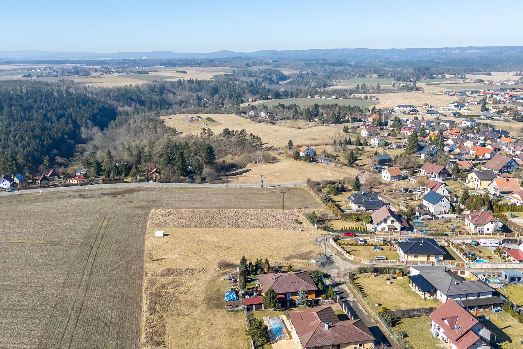 Prodej pozemku 2.412 m², Malá Hraštice, Středočeský kraj Prodej pozemku 2.412 m², Malá Hraštice, Středočeský kraj