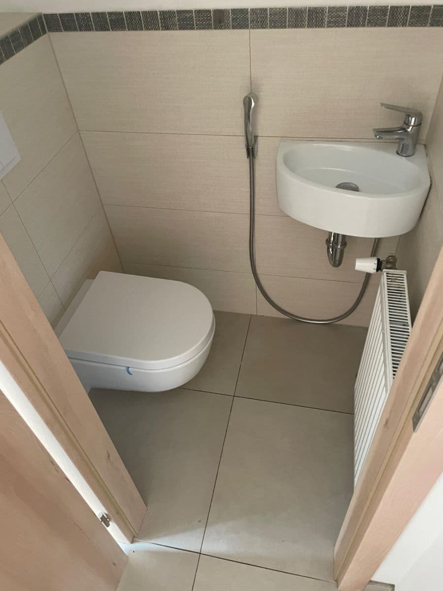 Pronájem domu 100 m², pozemek 350 m², Lysá, Kamenice, Středočeský kraj Pronájem domu 100 m², pozemek 350 m², Lysá, Kamenice, Středočeský kraj