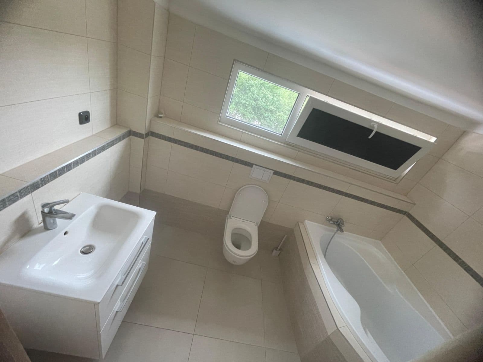 Pronájem domu 100 m², pozemek 350 m², Lysá, Kamenice, Středočeský kraj Pronájem domu 100 m², pozemek 350 m², Lysá, Kamenice, Středočeský kraj