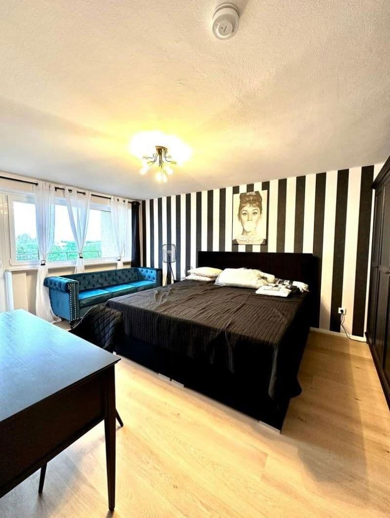 Pronájem bytu  12 m², Eduard-Spranger-Str. 24, München, Bavorsko Pronájem bytu  12 m², Eduard-Spranger-Str. 24, München, Bavorsko