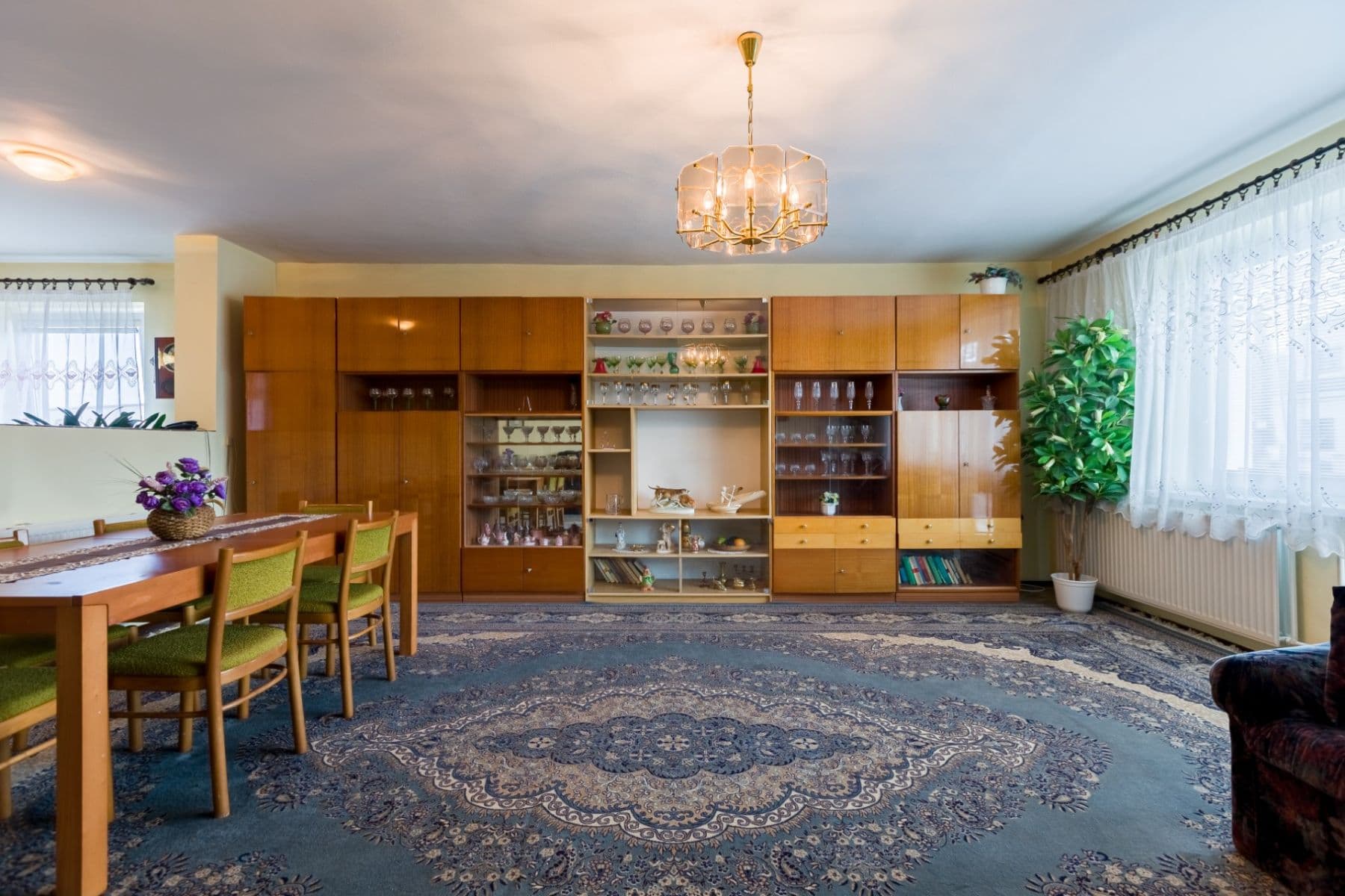 Prodej domu 300 m², pozemek 839 m², Ľ. Štúra, Veľké Kostoľany, Trnavský kraj Prodej domu 300 m², pozemek 839 m², Ľ. Štúra, Veľké Kostoľany, Trnavský kraj