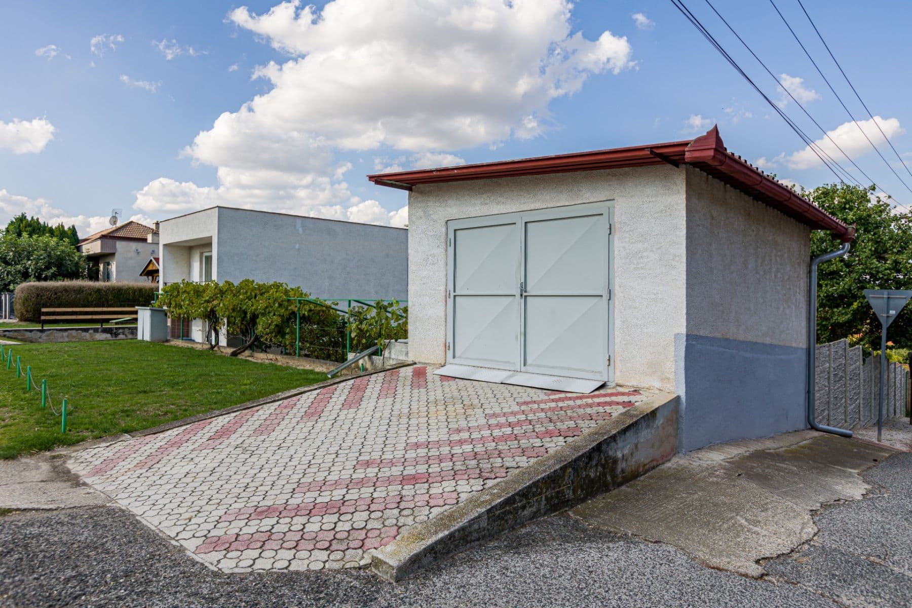 Prodej domu 300 m², pozemek 839 m², Ľ. Štúra, Veľké Kostoľany, Trnavský kraj Prodej domu 300 m², pozemek 839 m², Ľ. Štúra, Veľké Kostoľany, Trnavský kraj