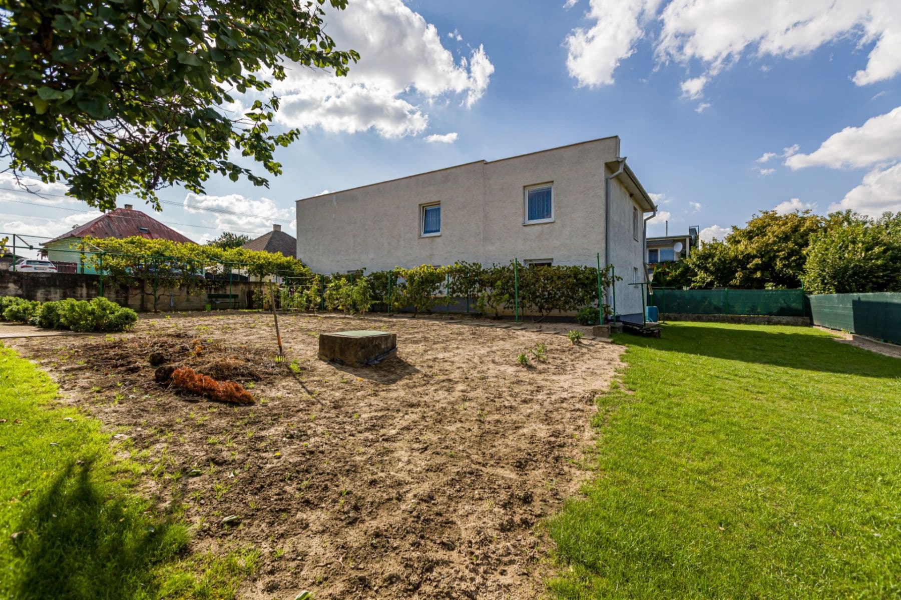 Prodej domu 300 m², pozemek 839 m², Ľ. Štúra, Veľké Kostoľany, Trnavský kraj Prodej domu 300 m², pozemek 839 m², Ľ. Štúra, Veľké Kostoľany, Trnavský kraj