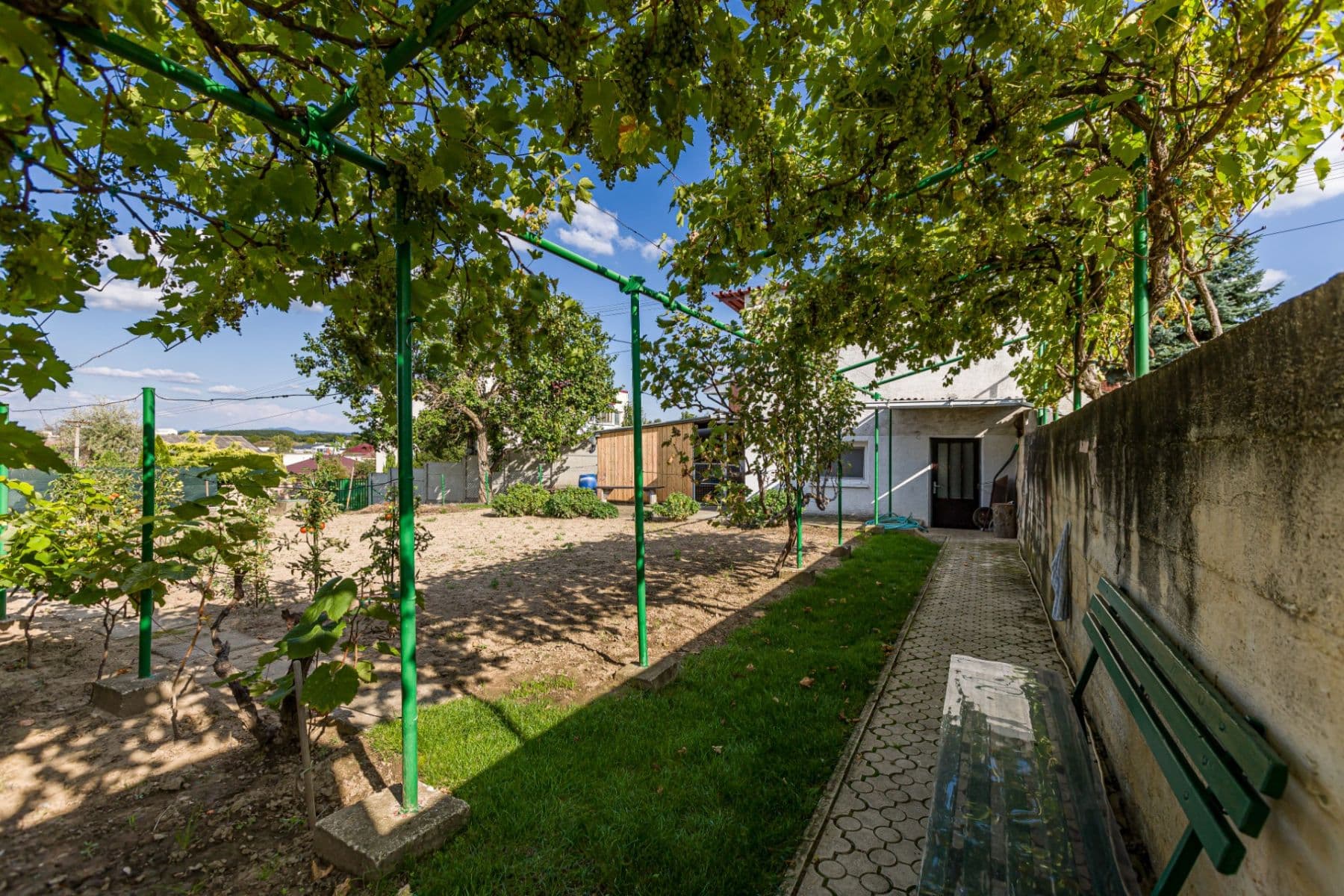 Prodej domu 300 m², pozemek 839 m², Ľ. Štúra, Veľké Kostoľany, Trnavský kraj Prodej domu 300 m², pozemek 839 m², Ľ. Štúra, Veľké Kostoľany, Trnavský kraj