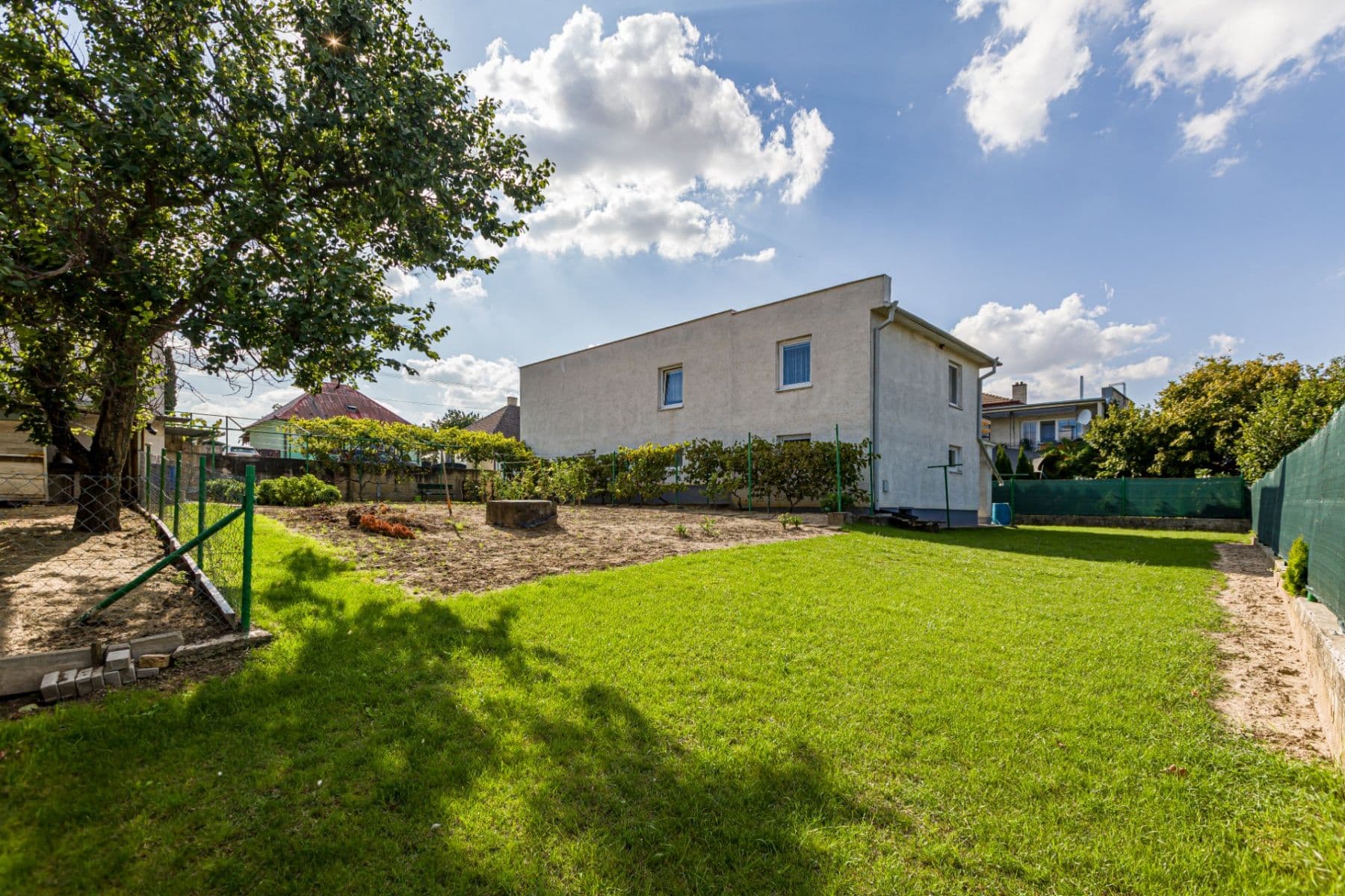 Prodej domu 300 m², pozemek 839 m², Ľ. Štúra, Veľké Kostoľany, Trnavský kraj Prodej domu 300 m², pozemek 839 m², Ľ. Štúra, Veľké Kostoľany, Trnavský kraj