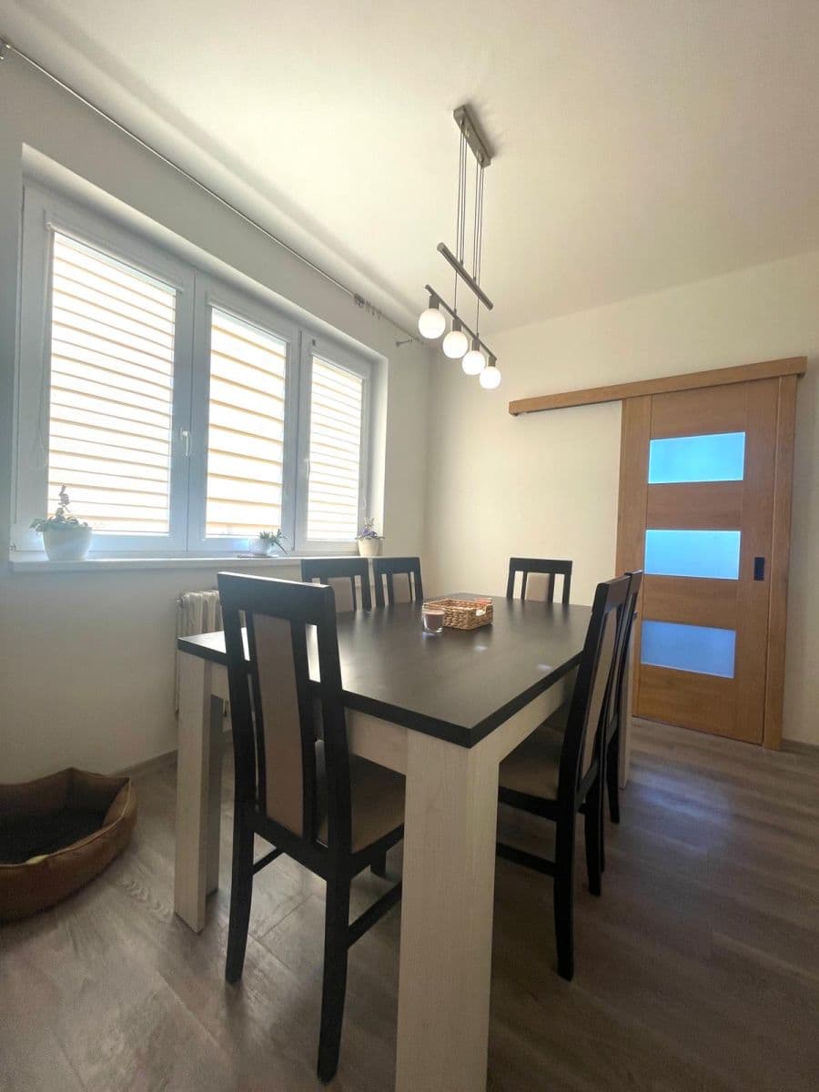 Prodej bytu 3+1 76 m², Hvozd, Středočeský kraj Prodej bytu 3+1 76 m², Hvozd, Středočeský kraj