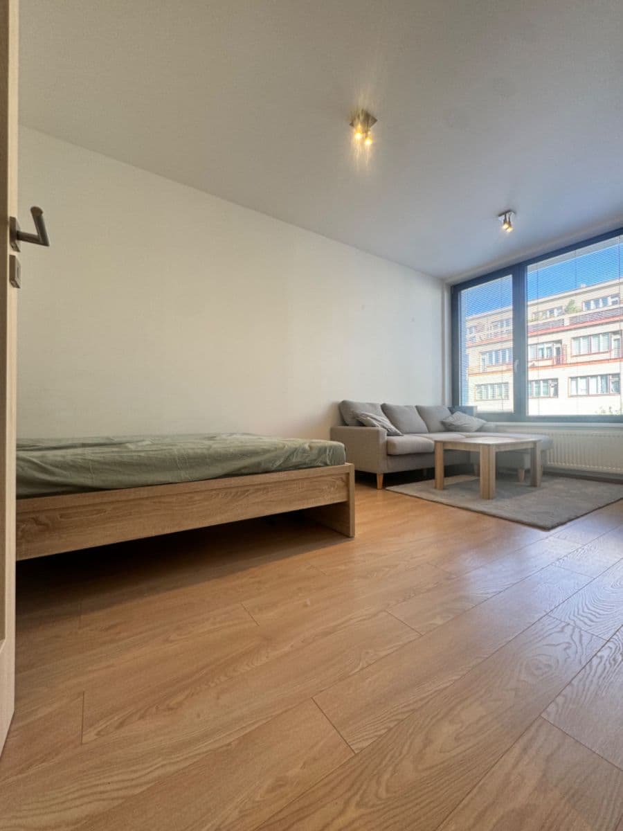 Pronájem bytu 1+kk 34 m², Sokolovská, Praha, Praha Pronájem bytu 1+kk 34 m², Sokolovská, Praha, Praha