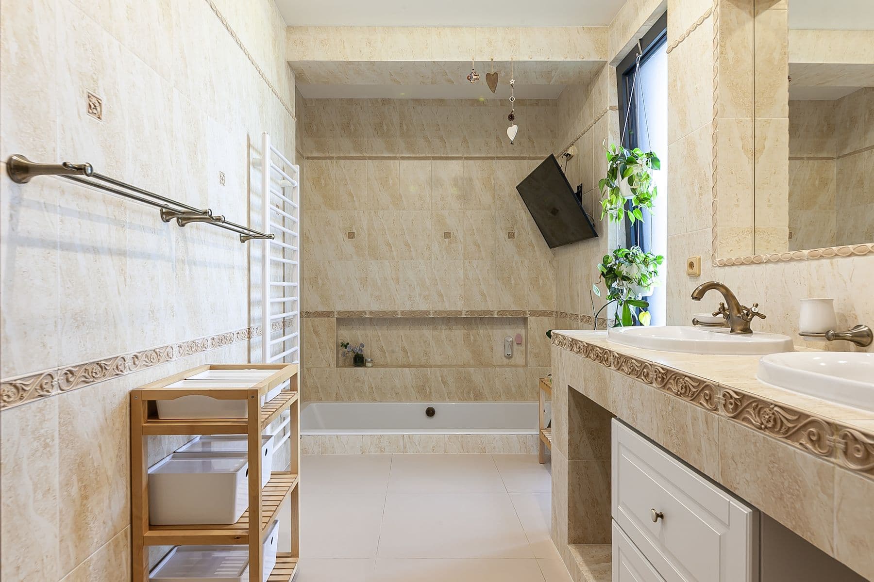 Prodej domu 300 m², pozemek 1.304 m², Ve Stráži, Psáry, Středočeský kraj Prodej domu 300 m², pozemek 1.304 m², Ve Stráži, Psáry, Středočeský kraj