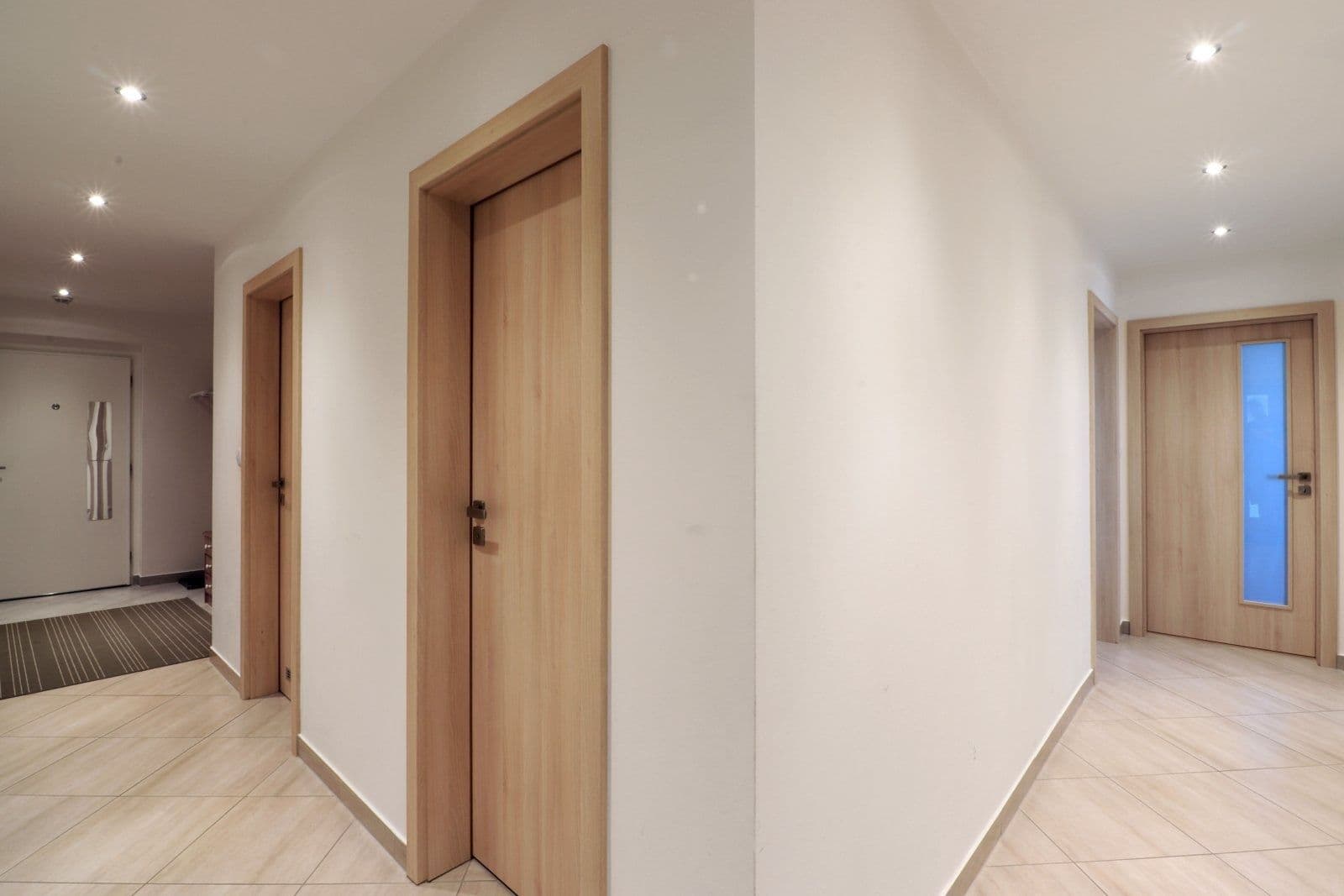 Pronájem bytu 4+kk 110 m², Kadečkové, Praha, Praha Pronájem bytu 4+kk 110 m², Kadečkové, Praha, Praha