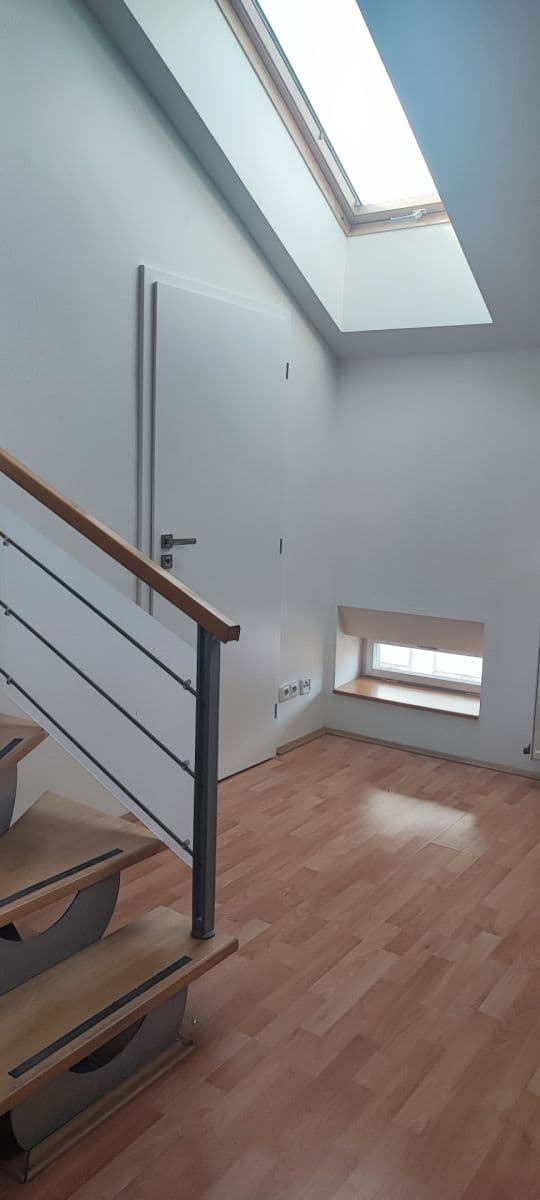 Pronájem bytu 3+kk 60 m², Rumunská, Praha, Praha Pronájem bytu 3+kk 60 m², Rumunská, Praha, Praha