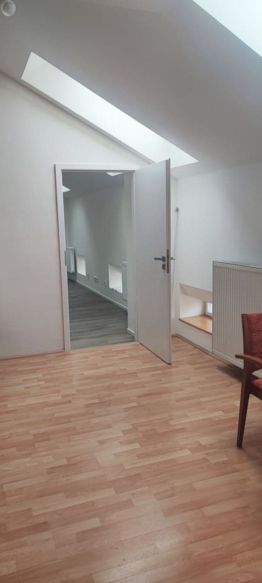 Pronájem bytu 3+kk 60 m², Rumunská, Praha, Praha Pronájem bytu 3+kk 60 m², Rumunská, Praha, Praha