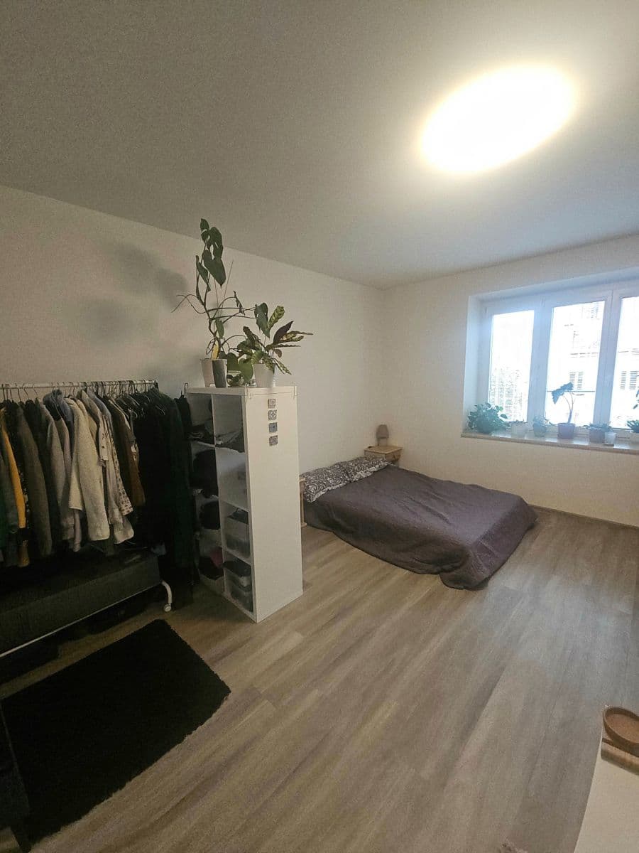 Pronájem bytu 1+kk 32 m², Pod Závěrkou, Praha, Praha Pronájem bytu 1+kk 32 m², Pod Závěrkou, Praha, Praha