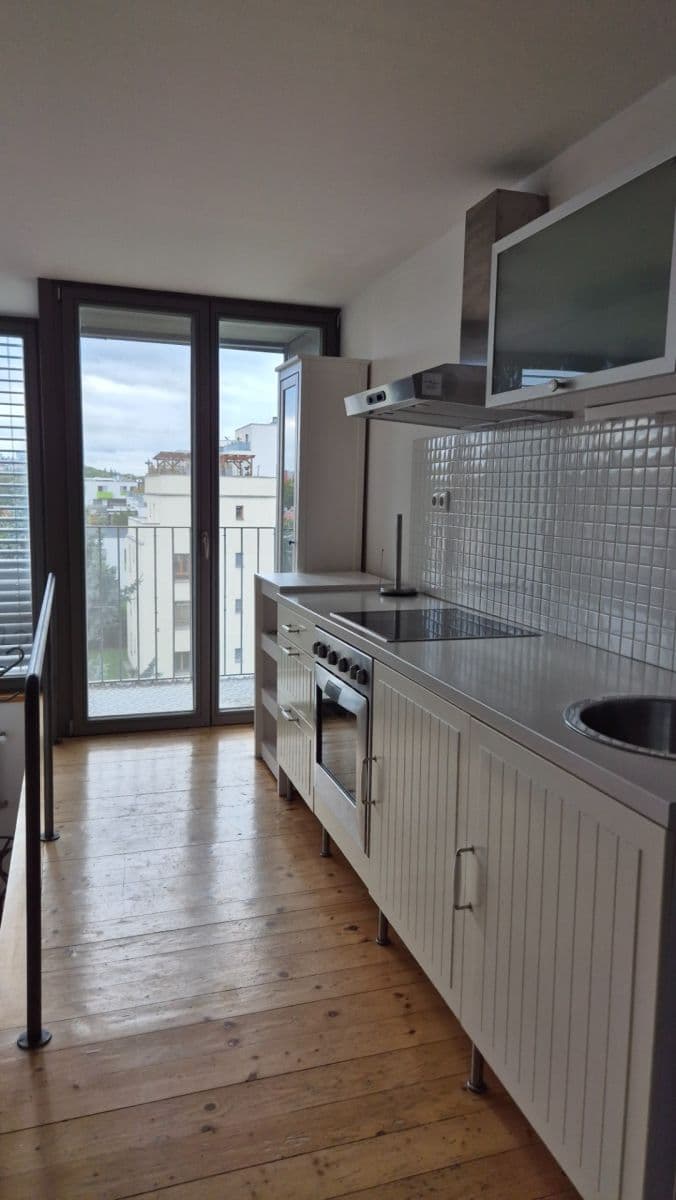 Pronájem bytu 2+kk 61 m², U Hráze, Praha, Praha Pronájem bytu 2+kk 61 m², U Hráze, Praha, Praha