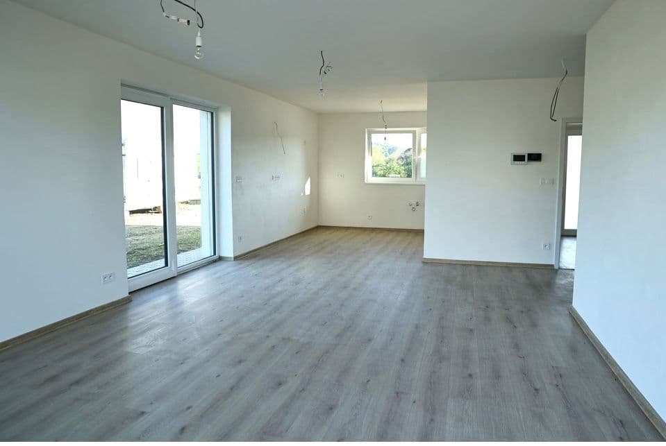 Prodej domu 152 m², pozemek 866 m², Kamenný Přívoz, Středočeský kraj Prodej domu 152 m², pozemek 866 m², Kamenný Přívoz, Středočeský kraj