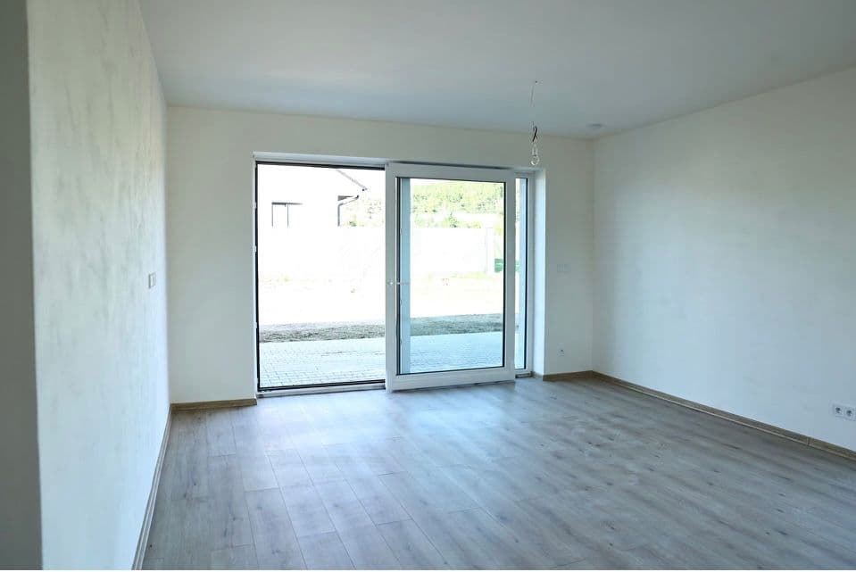 Prodej domu 152 m², pozemek 866 m², Kamenný Přívoz, Středočeský kraj Prodej domu 152 m², pozemek 866 m², Kamenný Přívoz, Středočeský kraj