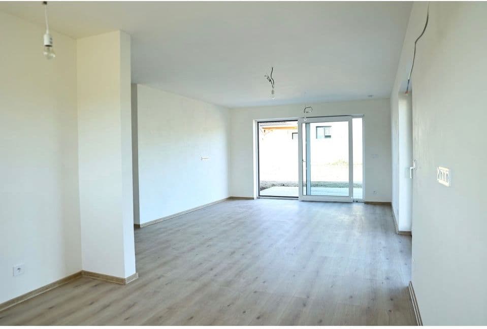 Prodej domu 152 m², pozemek 866 m², Kamenný Přívoz, Středočeský kraj Prodej domu 152 m², pozemek 866 m², Kamenný Přívoz, Středočeský kraj