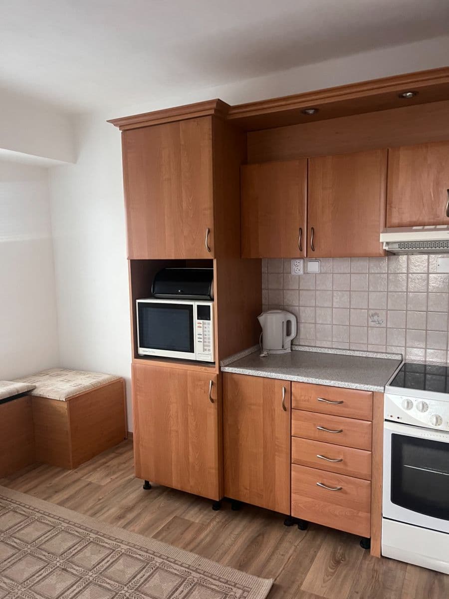 Pronájem bytu 2+1 49 m², Komenského, Vlašim, Středočeský kraj Pronájem bytu 2+1 49 m², Komenského, Vlašim, Středočeský kraj