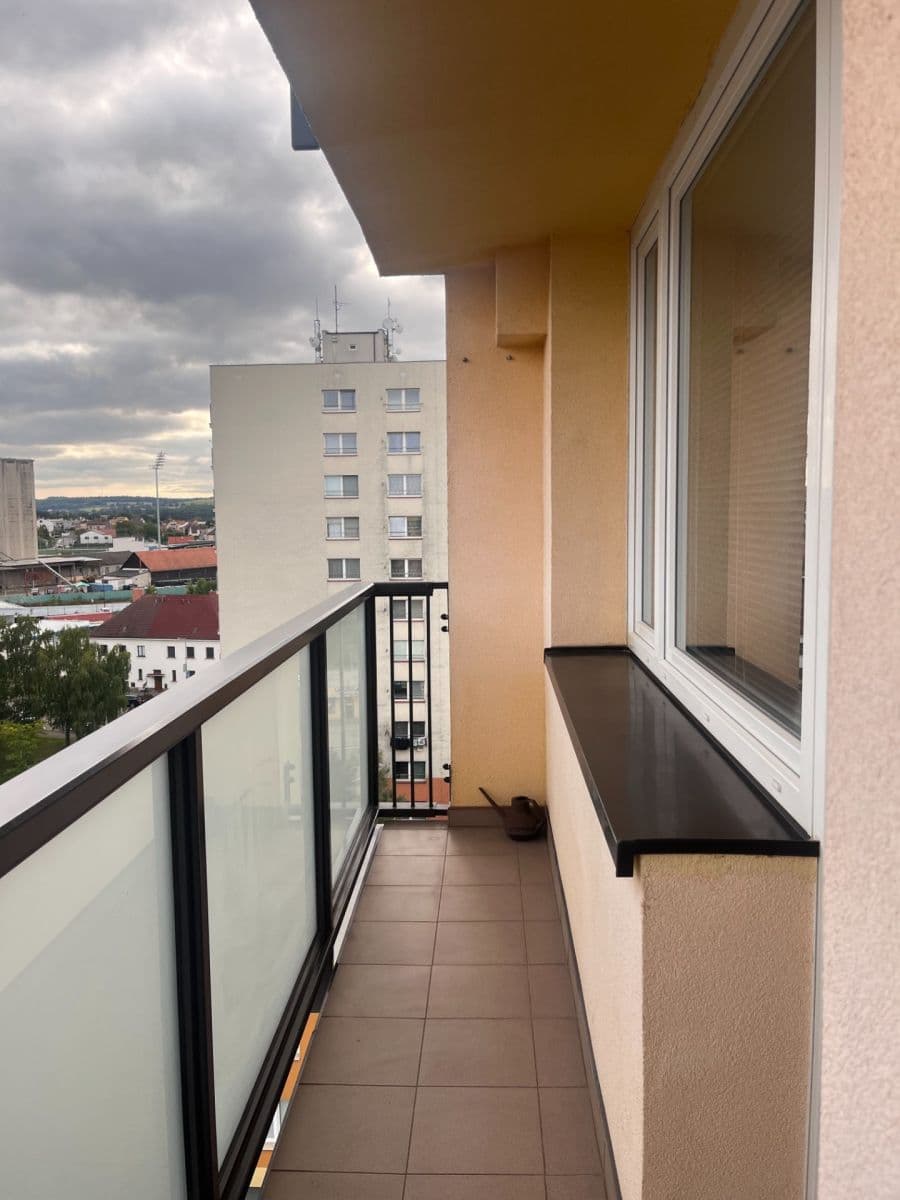 Pronájem bytu 2+1 49 m², Komenského, Vlašim, Středočeský kraj Pronájem bytu 2+1 49 m², Komenského, Vlašim, Středočeský kraj