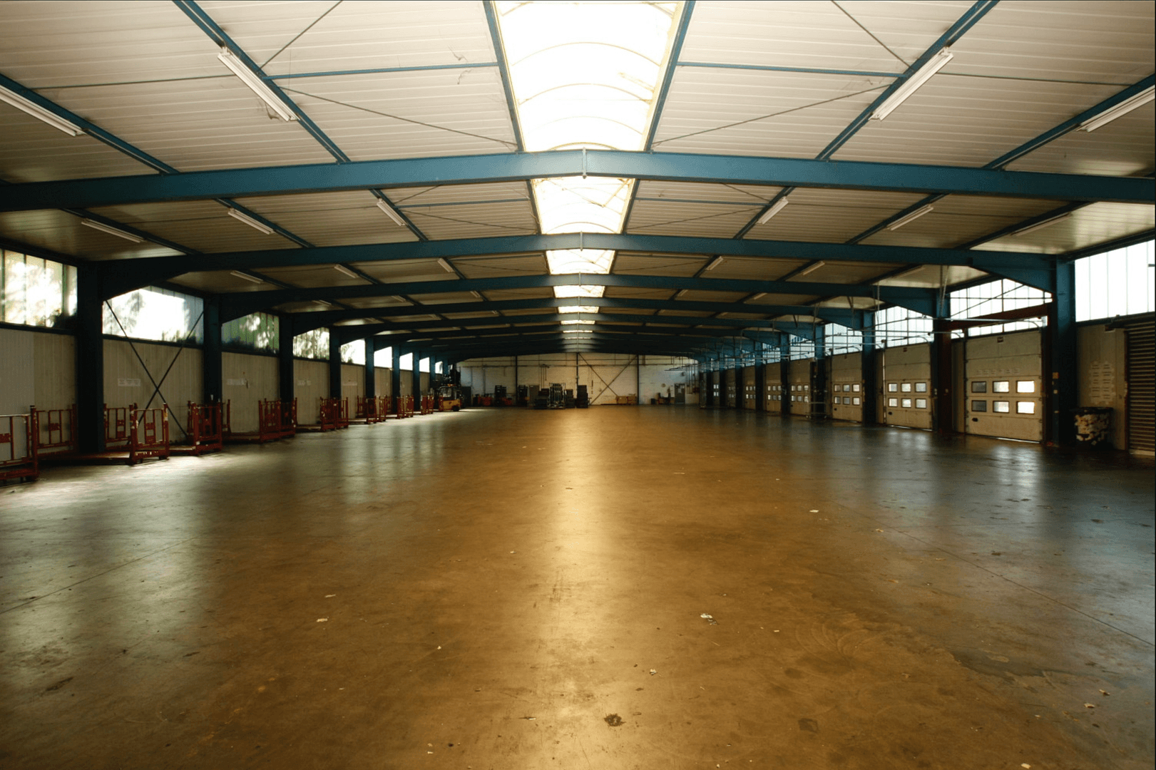 Pronájem nebytového prostoru 3.500 m², Daimlerstr.15, Bochum, Severní Porýní-Vestfálsko Pronájem nebytového prostoru 3.500 m², Daimlerstr.15, Bochum, Severní Porýní-Vestfálsko