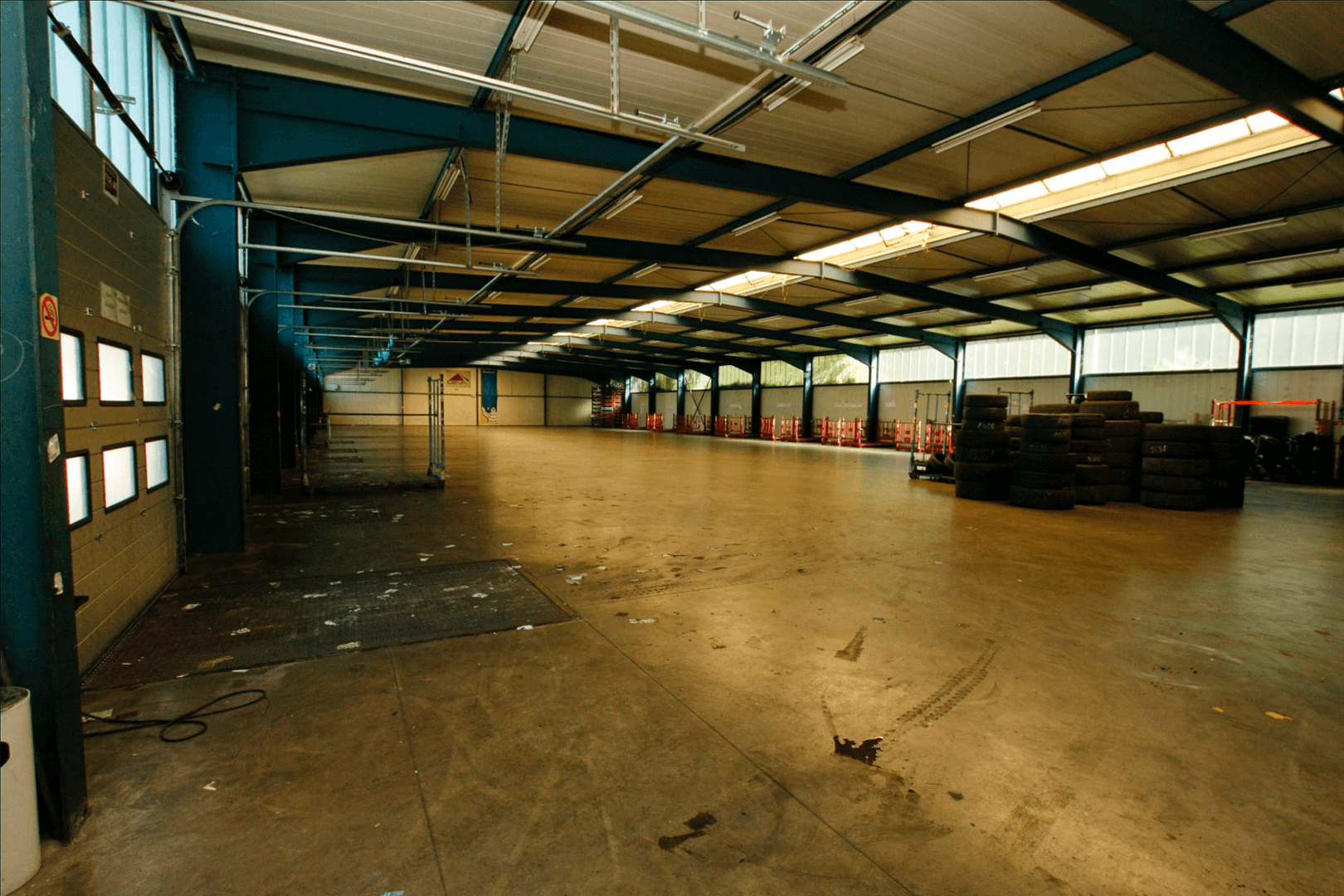 Pronájem nebytového prostoru 3.500 m², Daimlerstr.15, Bochum, Severní Porýní-Vestfálsko Pronájem nebytového prostoru 3.500 m², Daimlerstr.15, Bochum, Severní Porýní-Vestfálsko
