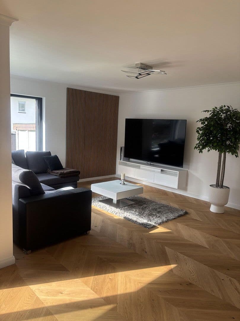 Prodej domu 140 m², pozemek 554 m², Arnsberg, Severní Porýní-Vestfálsko Prodej domu 140 m², pozemek 554 m², Arnsberg, Severní Porýní-Vestfálsko