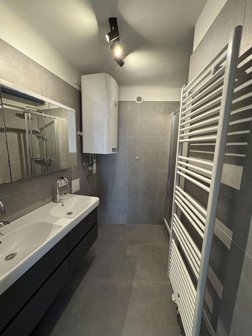 Pronájem bytu 4+1 89 m², Rechbauerstraße 54, Graz, Štýrsko Pronájem bytu 4+1 89 m², Rechbauerstraße 54, Graz, Štýrsko
