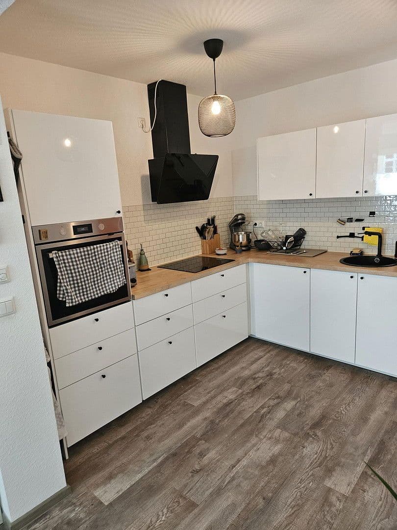 Pronájem bytu 4+1 122 m², Marburg, Hessen Pronájem bytu 4+1 122 m², Marburg, Hessen