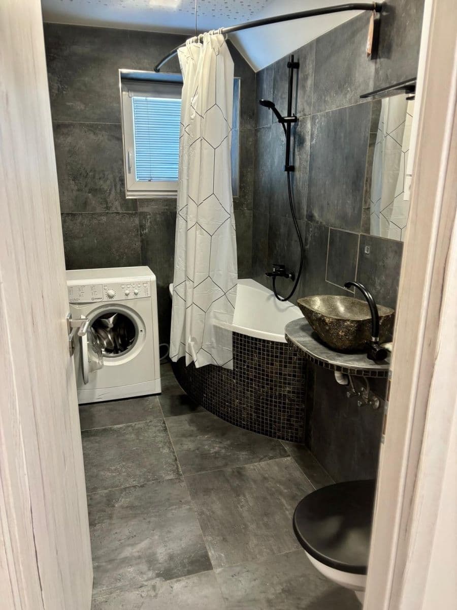 Pronájem bytu 2+1 59 m², Masarykova, Roztoky, Středočeský kraj Pronájem bytu 2+1 59 m², Masarykova, Roztoky, Středočeský kraj