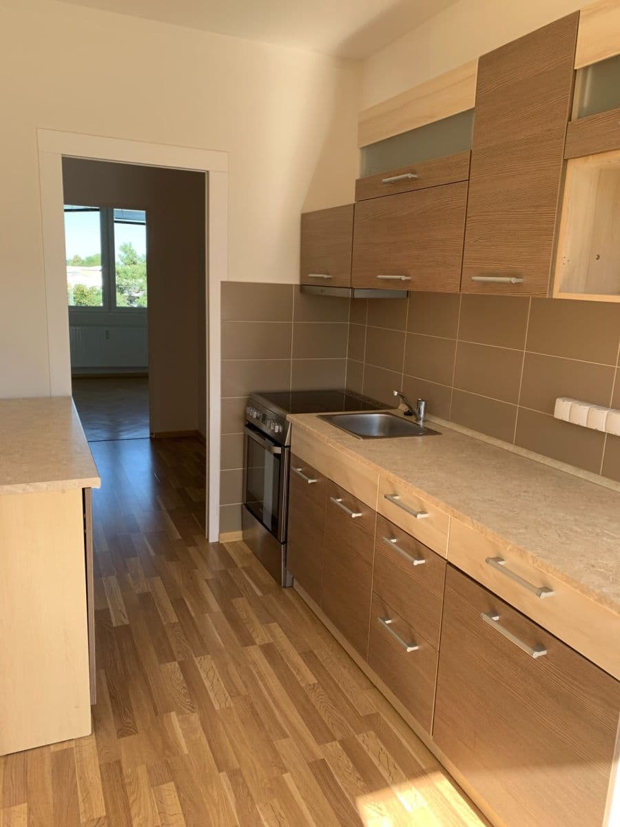 Pronájem bytu 2+1 50 m², sídliště U Nádraží, Jindřichův Hradec, Jihočeský kraj Pronájem bytu 2+1 50 m², sídliště U Nádraží, Jindřichův Hradec, Jihočeský kraj