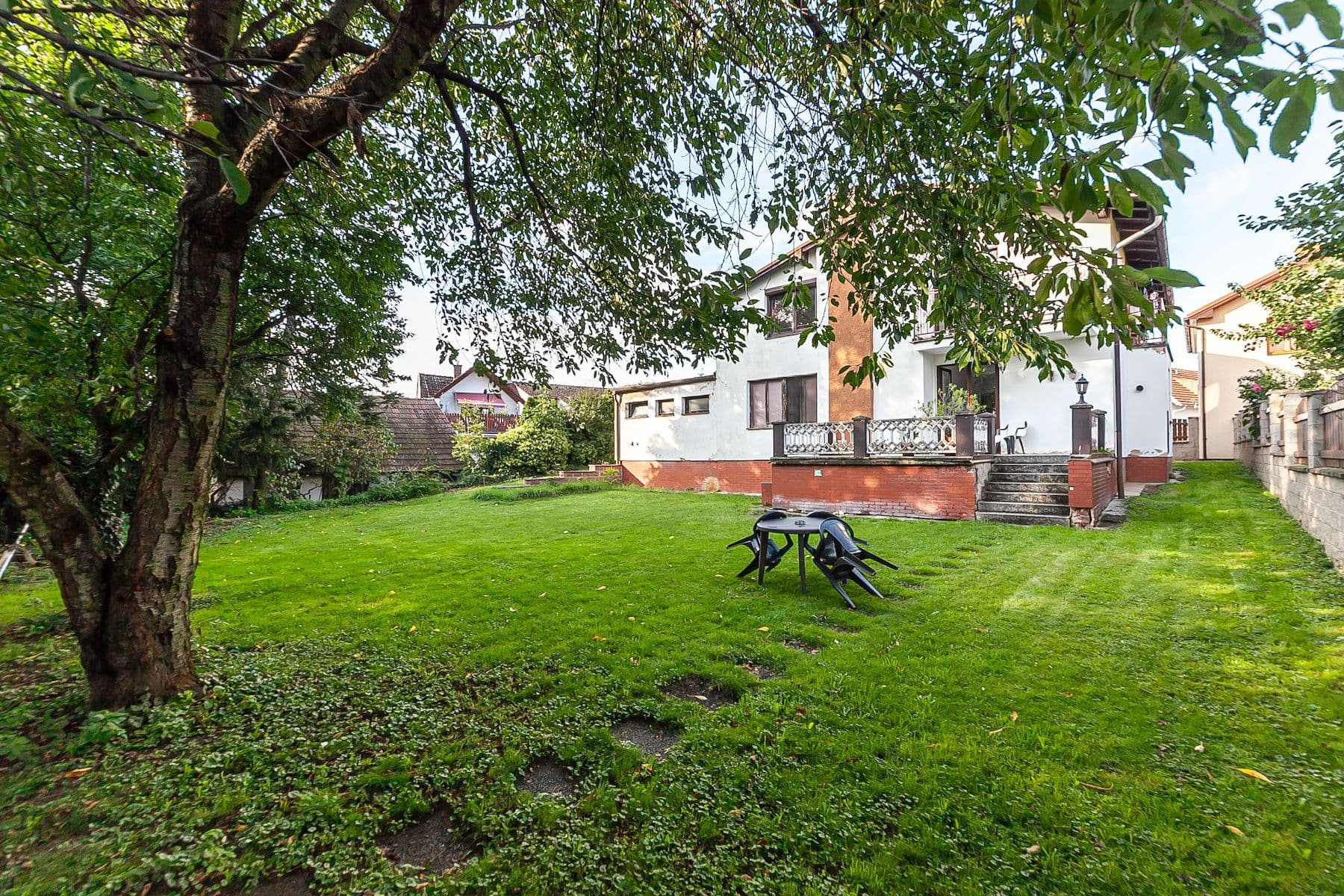 Prodej domu 270 m², pozemek 868 m², Modletice, Středočeský kraj Prodej domu 270 m², pozemek 868 m², Modletice, Středočeský kraj