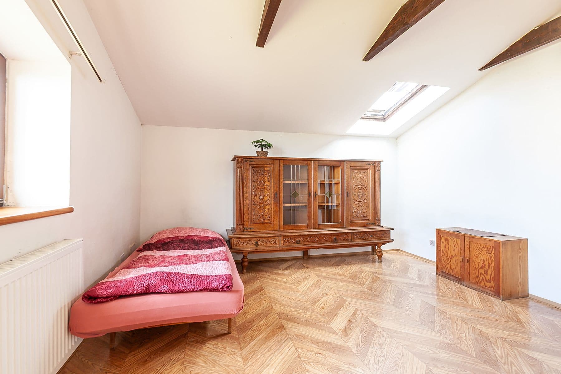 Prodej domu 270 m², pozemek 868 m², Modletice, Středočeský kraj Prodej domu 270 m², pozemek 868 m², Modletice, Středočeský kraj