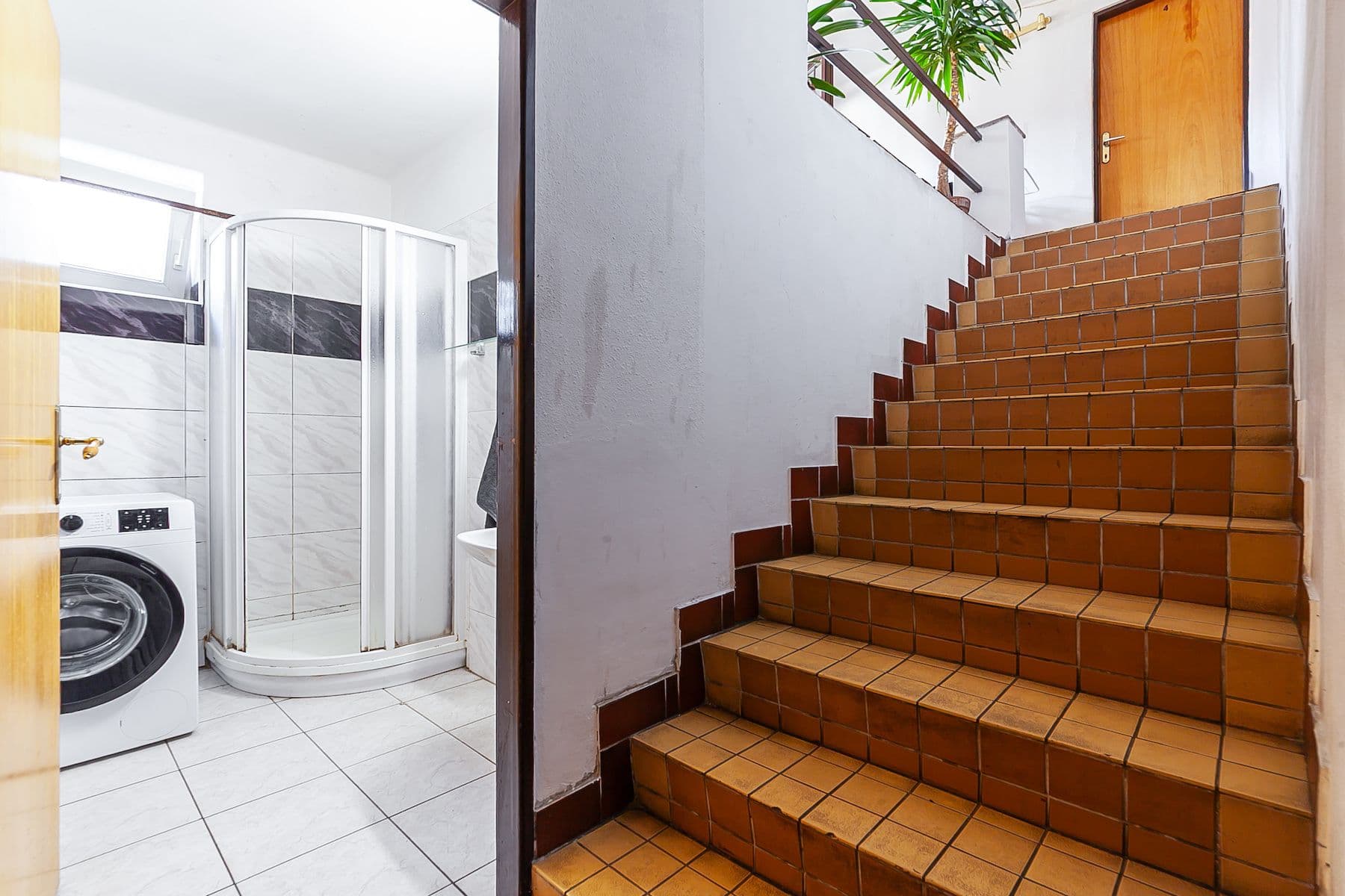 Prodej domu 270 m², pozemek 868 m², Modletice, Středočeský kraj Prodej domu 270 m², pozemek 868 m², Modletice, Středočeský kraj