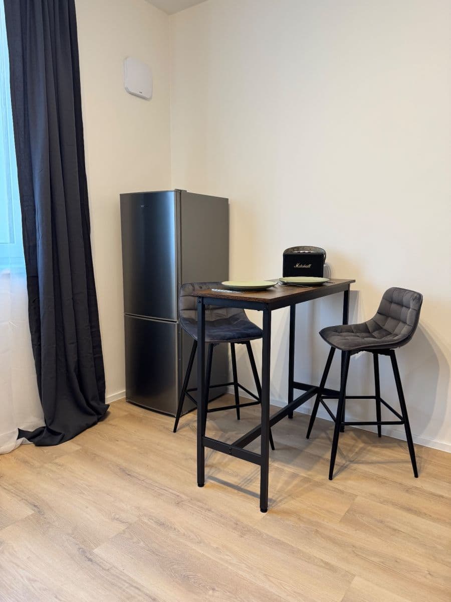 Pronájem bytu 1+kk 20 m², Za Návsí, Praha, Praha Pronájem bytu 1+kk 20 m², Za Návsí, Praha, Praha