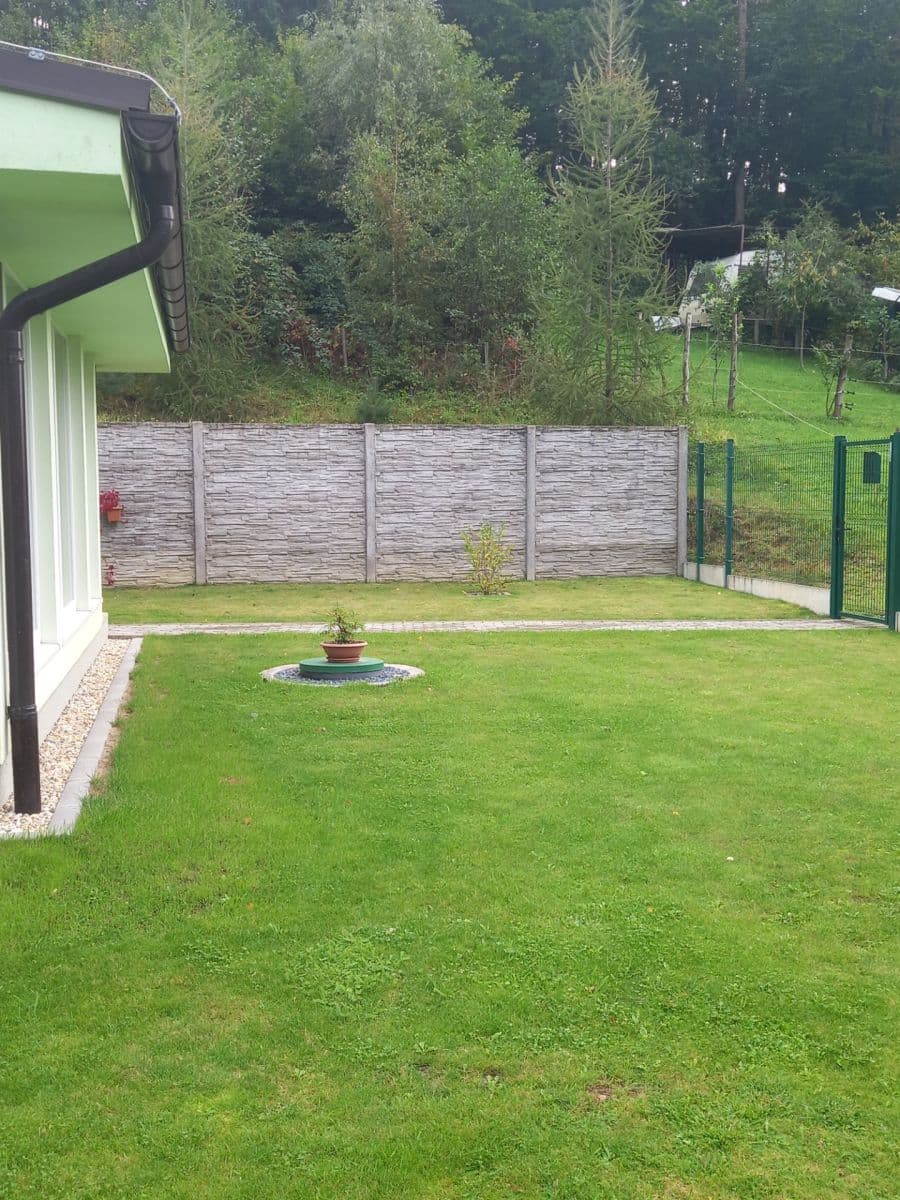 Prodej domu 70 m², pozemek 2.300 m², Malá Čausa, Trenčiansky kraj Prodej domu 70 m², pozemek 2.300 m², Malá Čausa, Trenčiansky kraj