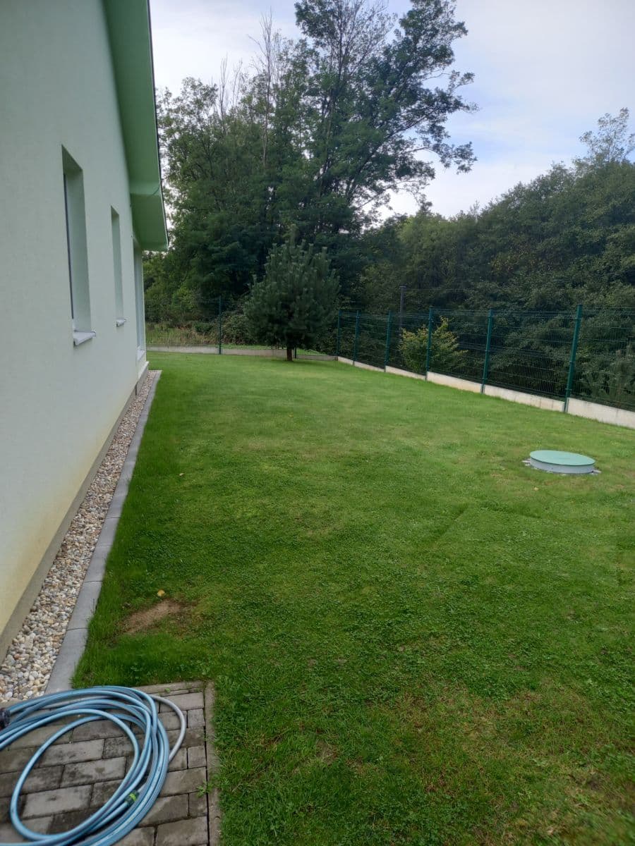 Prodej domu 70 m², pozemek 2.300 m², Malá Čausa, Trenčiansky kraj Prodej domu 70 m², pozemek 2.300 m², Malá Čausa, Trenčiansky kraj