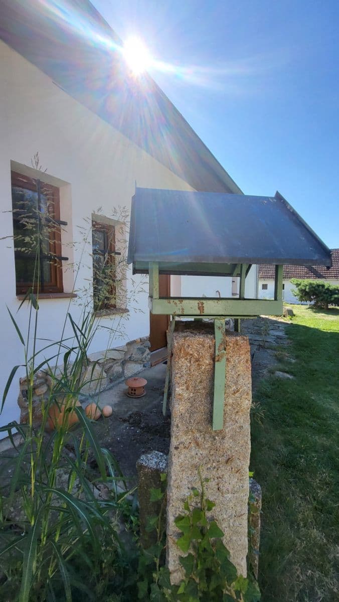 Prodej domu 147 m², pozemek 2.773 m², Dolní Hořice, Jihočeský kraj Prodej domu 147 m², pozemek 2.773 m², Dolní Hořice, Jihočeský kraj