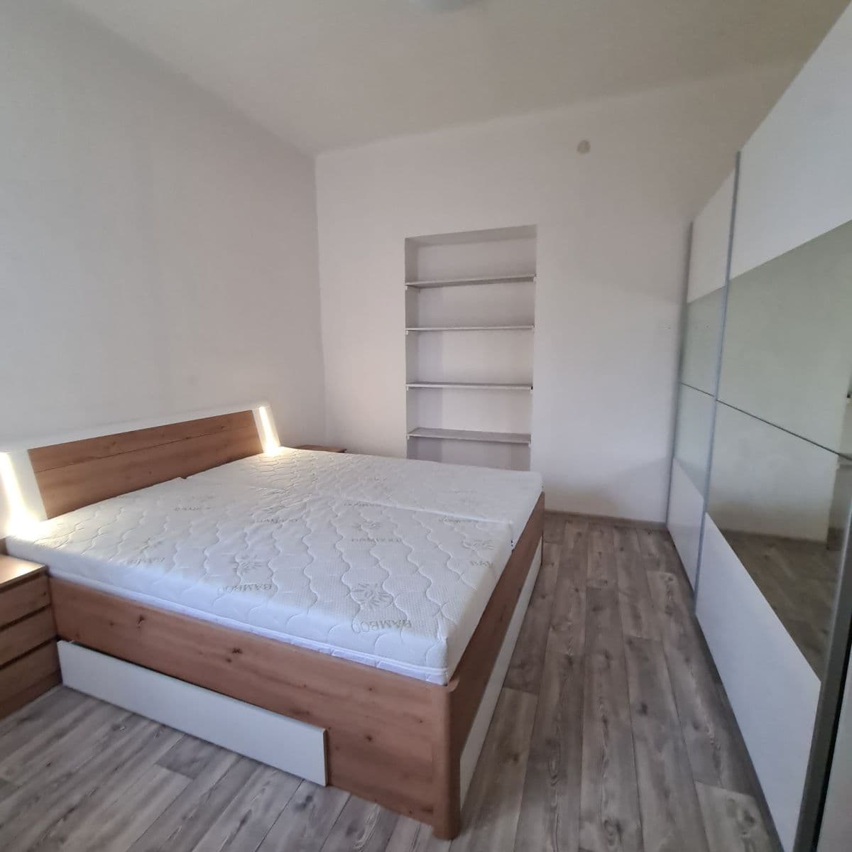 Pronájem bytu 2+kk 55 m², A. Trägera, České Budějovice, Jihočeský kraj Pronájem bytu 2+kk 55 m², A. Trägera, České Budějovice, Jihočeský kraj