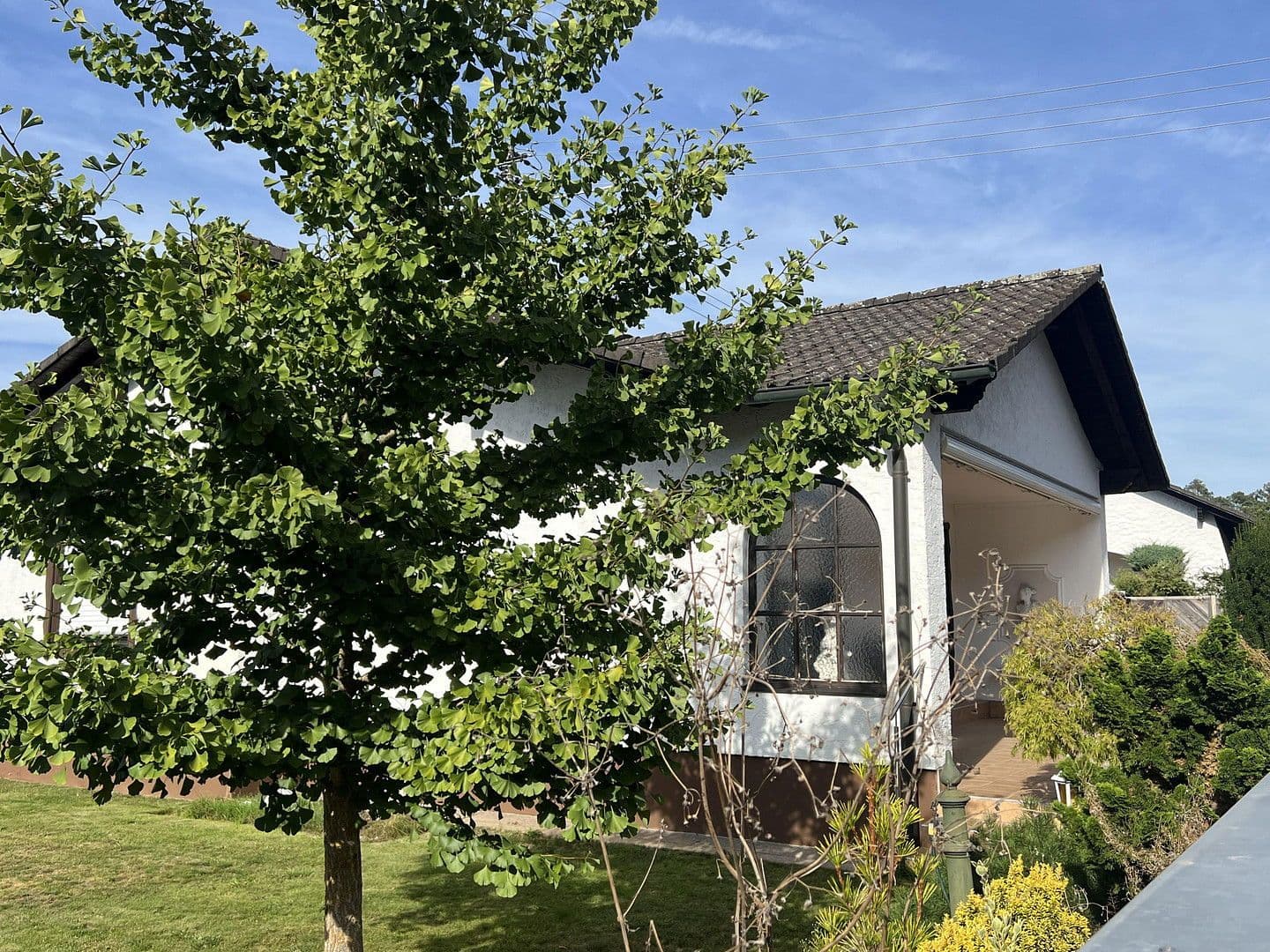 Prodej domu 107 m², pozemek 462 m², Pfarrstraße 17, Ernsgaden, Bavorsko Prodej domu 107 m², pozemek 462 m², Pfarrstraße 17, Ernsgaden, Bavorsko