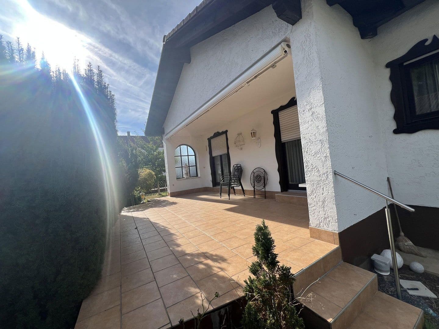 Prodej domu 107 m², pozemek 462 m², Pfarrstraße 17, Ernsgaden, Bavorsko Prodej domu 107 m², pozemek 462 m², Pfarrstraße 17, Ernsgaden, Bavorsko