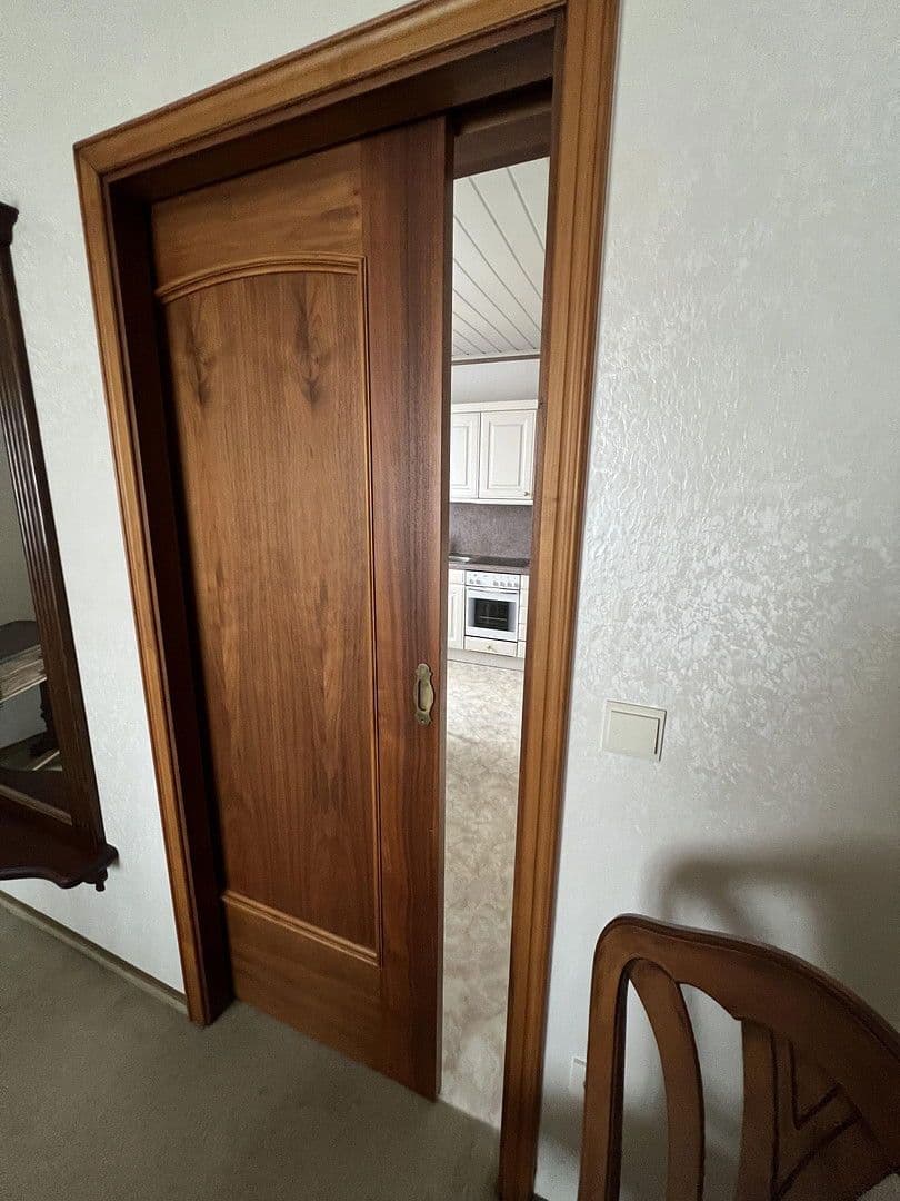 Prodej domu 107 m², pozemek 462 m², Pfarrstraße 17, Ernsgaden, Bavorsko Prodej domu 107 m², pozemek 462 m², Pfarrstraße 17, Ernsgaden, Bavorsko