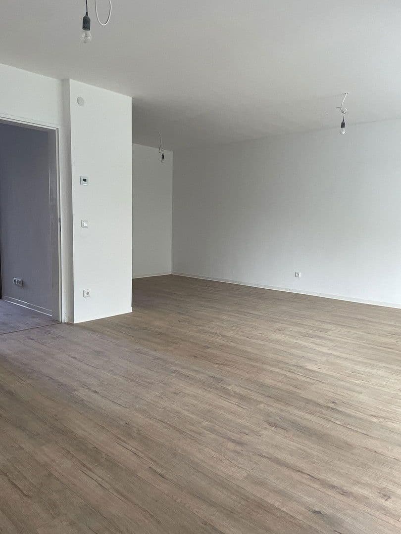 Prodej domu 110 m², pozemek 245 m², Hanau, Hessen Prodej domu 110 m², pozemek 245 m², Hanau, Hessen