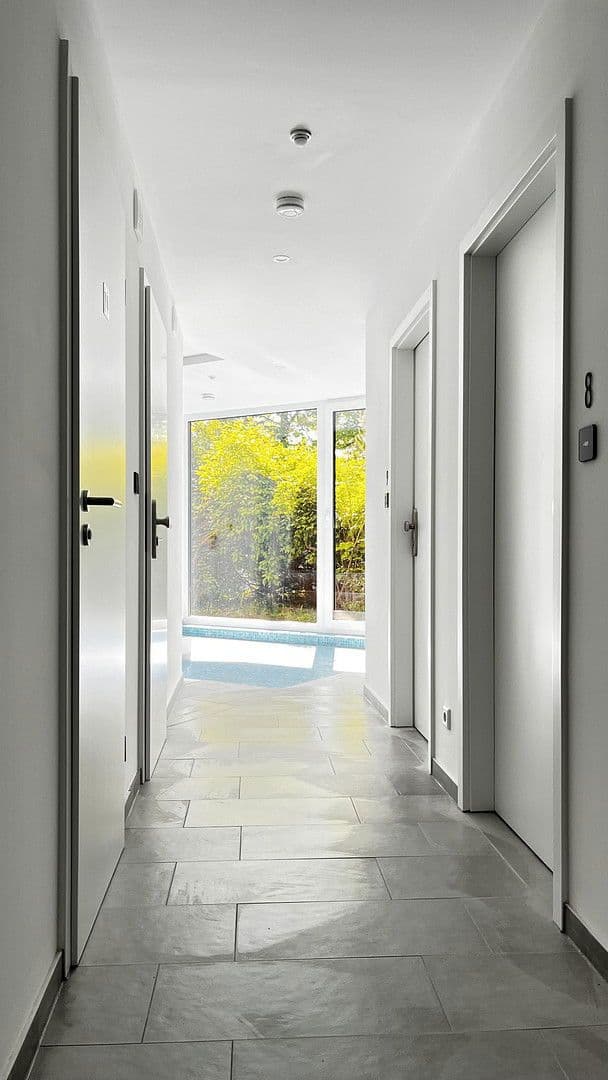 Pronájem bytu 1+1 210 m², Haunstetter Str. 176A, Augsburg, Bavorsko Pronájem bytu 1+1 210 m², Haunstetter Str. 176A, Augsburg, Bavorsko
