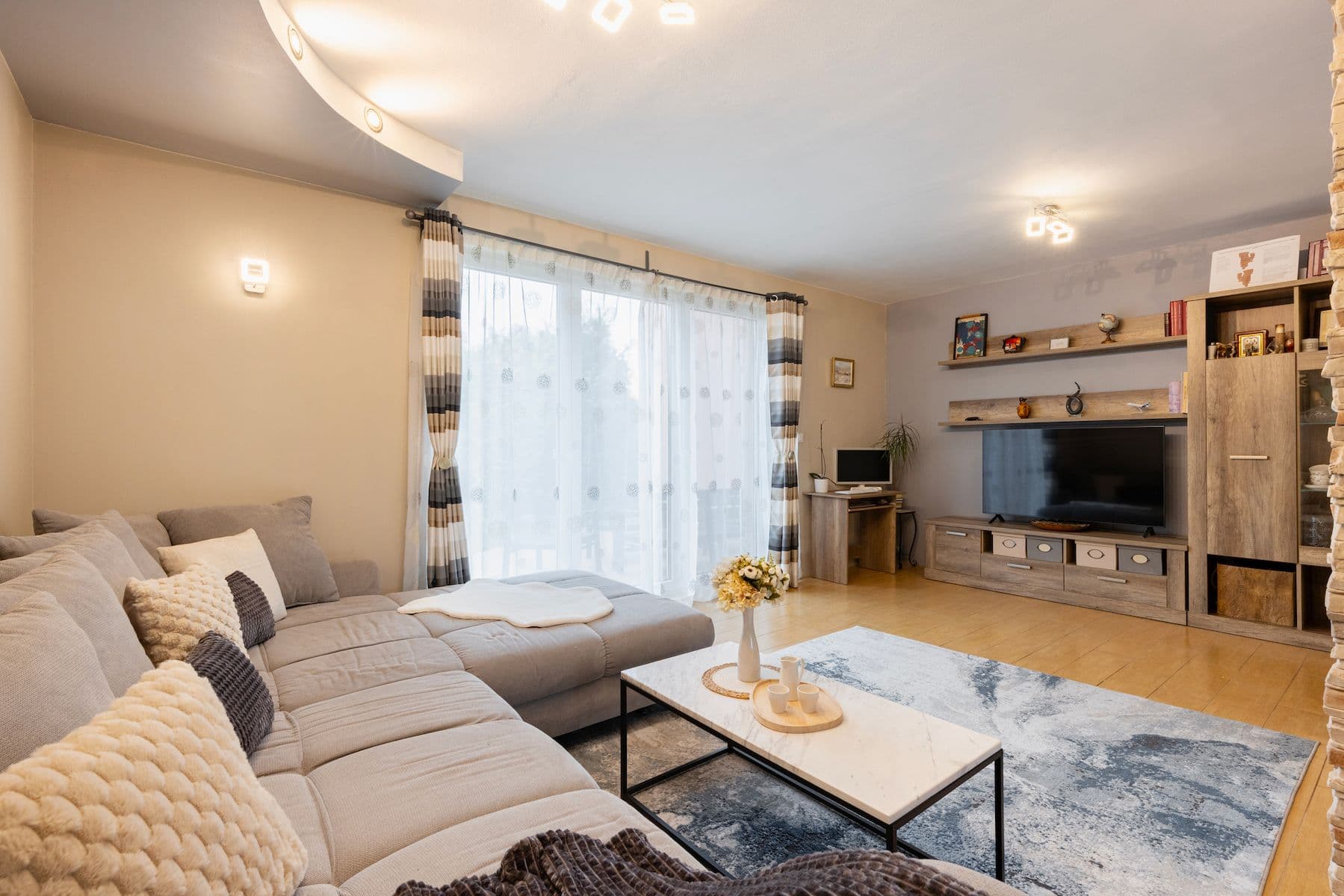 Prodej domu 213 m², pozemek 290 m², Čs. armády, Pletený Újezd, Středočeský kraj Prodej domu 213 m², pozemek 290 m², Čs. armády, Pletený Újezd, Středočeský kraj