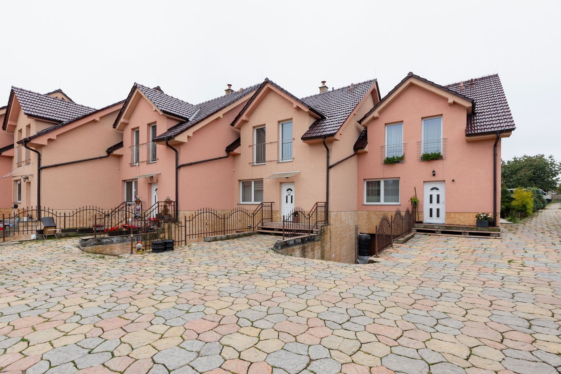 Prodej domu 213 m², pozemek 290 m², Čs. armády, Pletený Újezd, Středočeský kraj Prodej domu 213 m², pozemek 290 m², Čs. armády, Pletený Újezd, Středočeský kraj