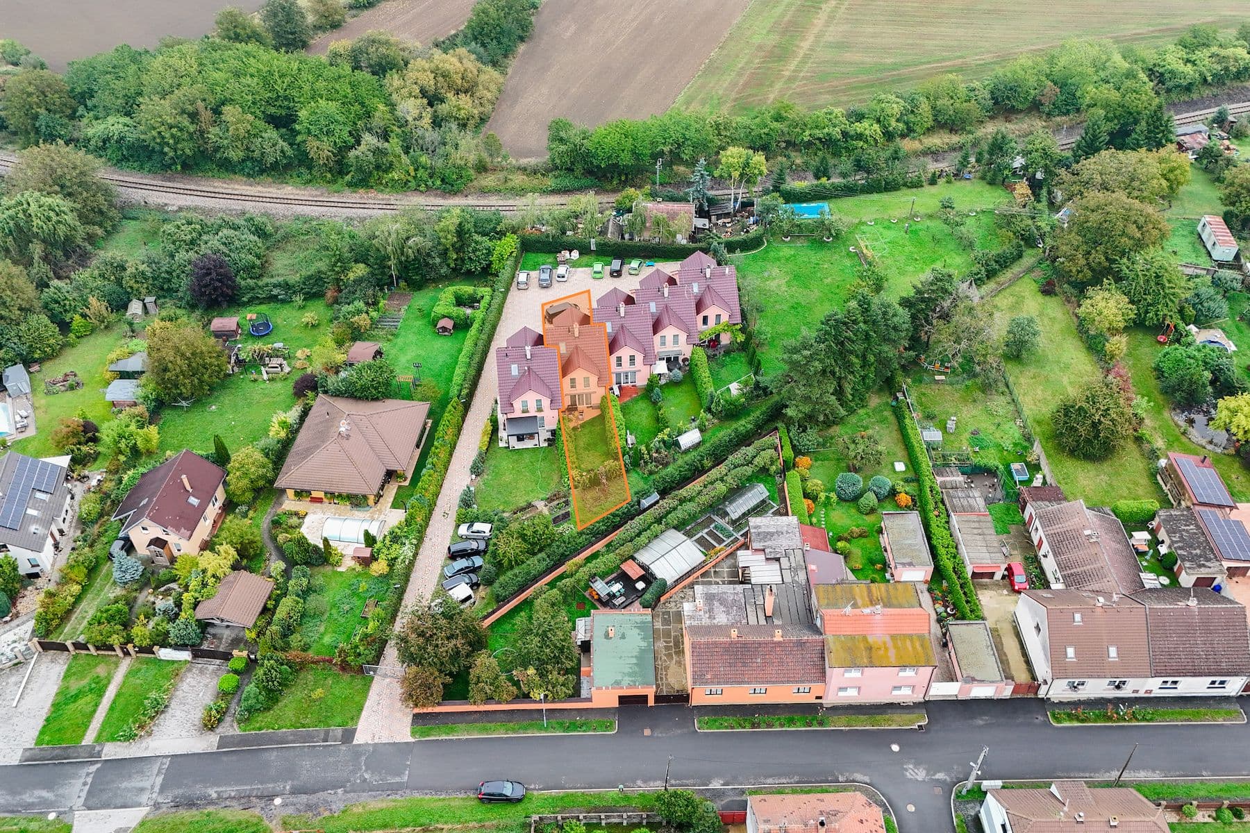 Prodej domu 213 m², pozemek 290 m², Čs. armády, Pletený Újezd, Středočeský kraj Prodej domu 213 m², pozemek 290 m², Čs. armády, Pletený Újezd, Středočeský kraj