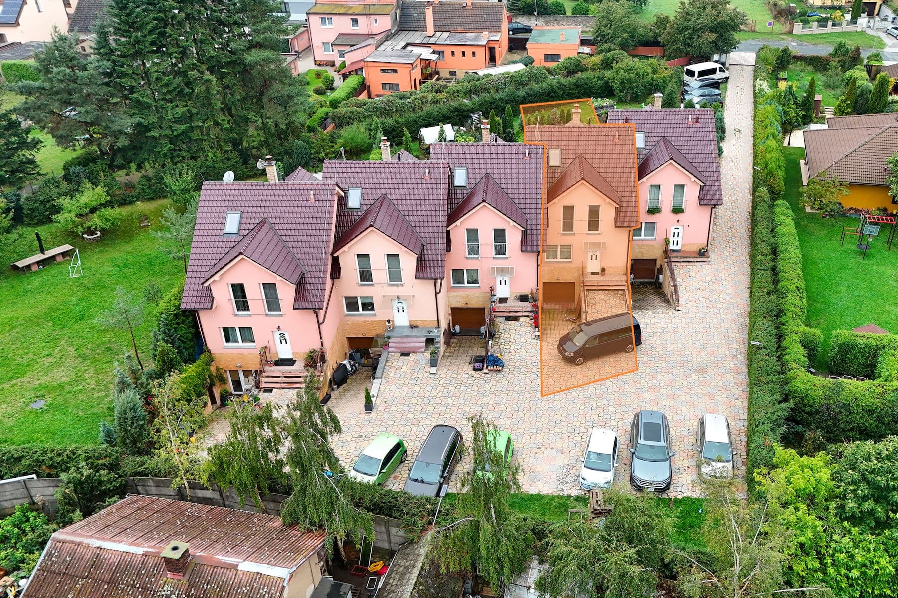 Prodej domu 213 m², pozemek 290 m², Čs. armády, Pletený Újezd, Středočeský kraj Prodej domu 213 m², pozemek 290 m², Čs. armády, Pletený Újezd, Středočeský kraj