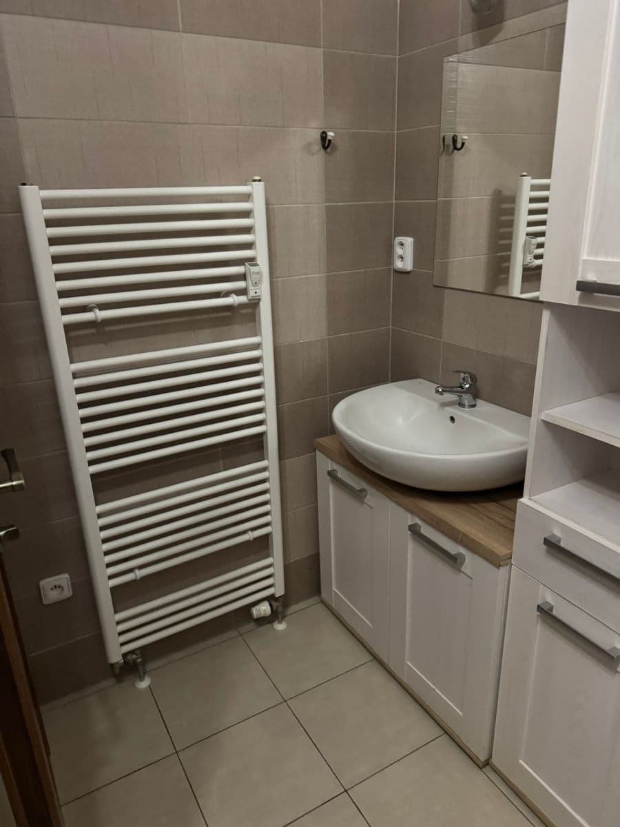 Pronájem bytu 2+kk 45 m², Okružní, Planá nad Lužnicí, Jihočeský kraj Pronájem bytu 2+kk 45 m², Okružní, Planá nad Lužnicí, Jihočeský kraj